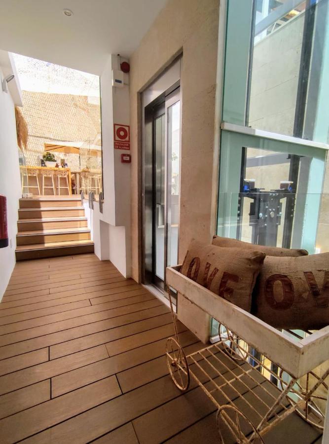 Suite Deluxe Face Mer Apart مالقة المظهر الخارجي الصورة