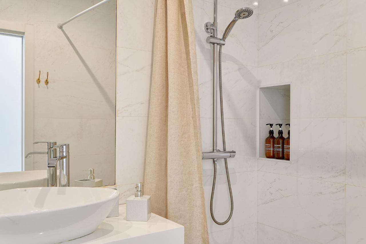 Suite Deluxe Face Mer Apart مالقة المظهر الخارجي الصورة