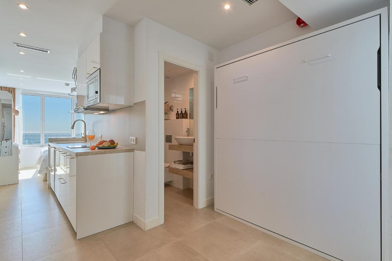Suite Deluxe Face Mer Apart مالقة المظهر الخارجي الصورة